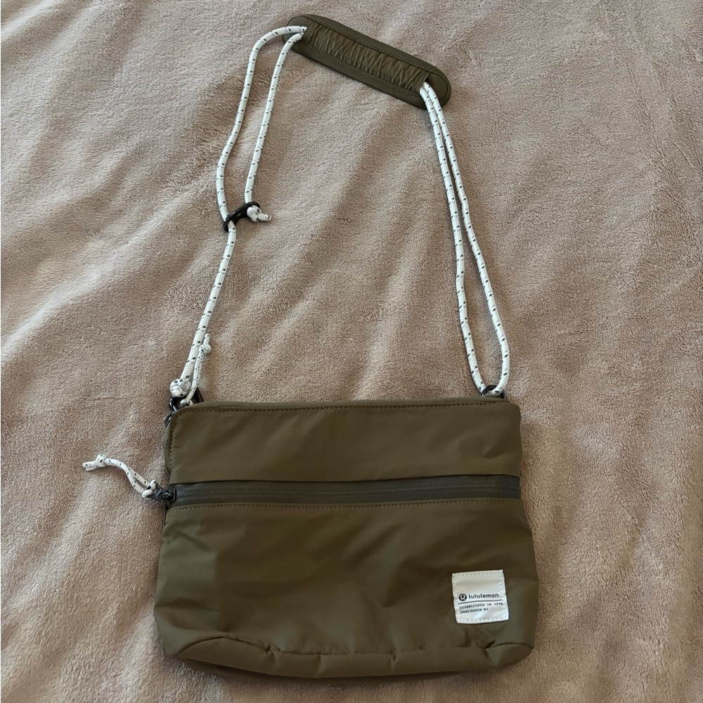 lululemon Crossbody Bag - Picture 2 of 8